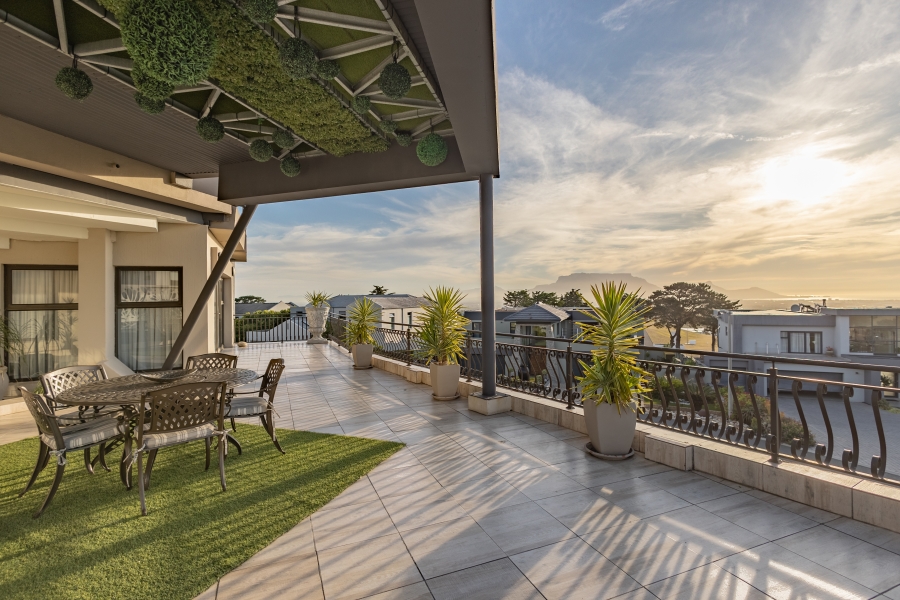 4 Bedroom Property for Sale in Baronetcy Estate Western Cape